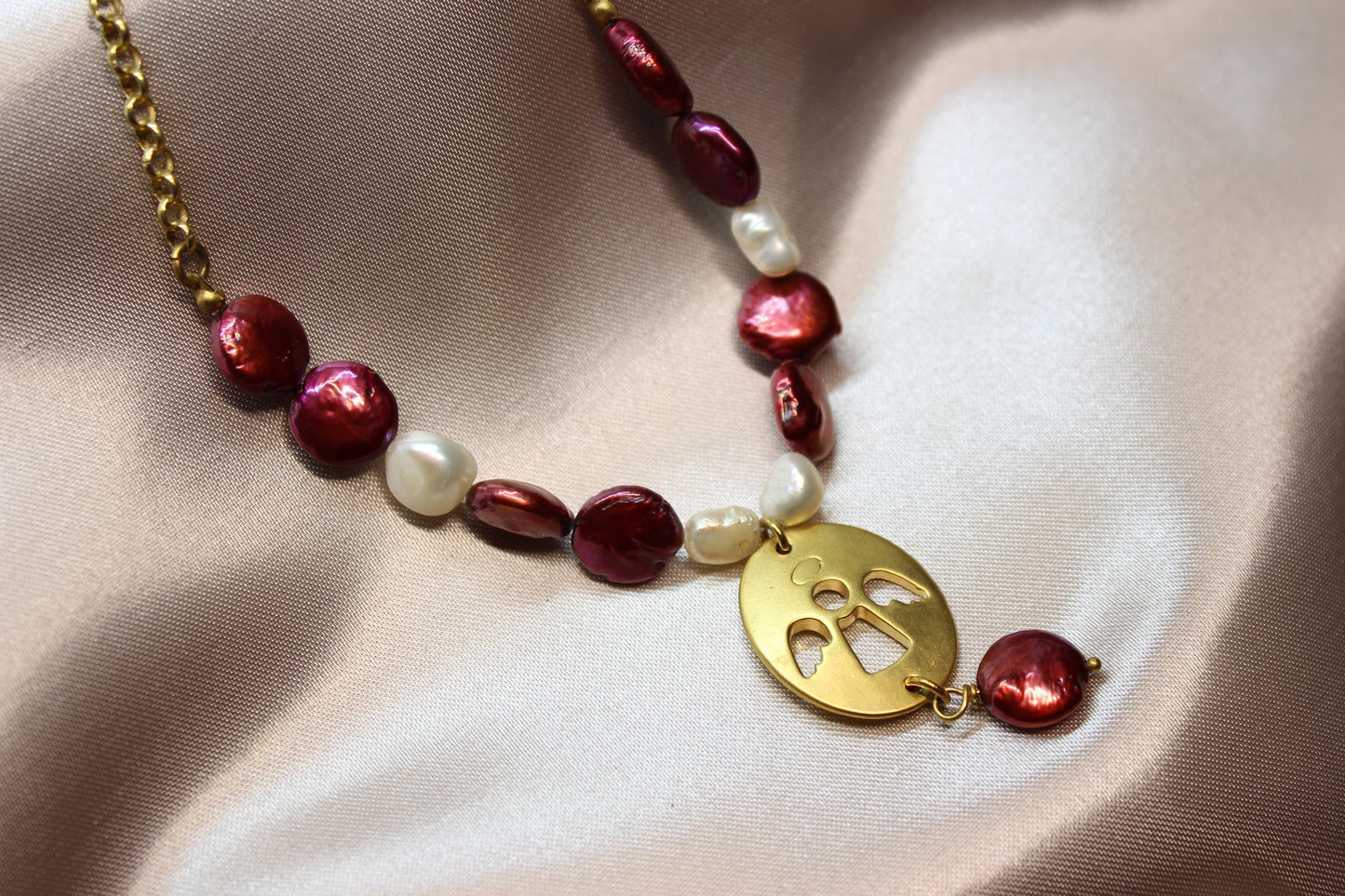 Collar Angel Perlas Vino