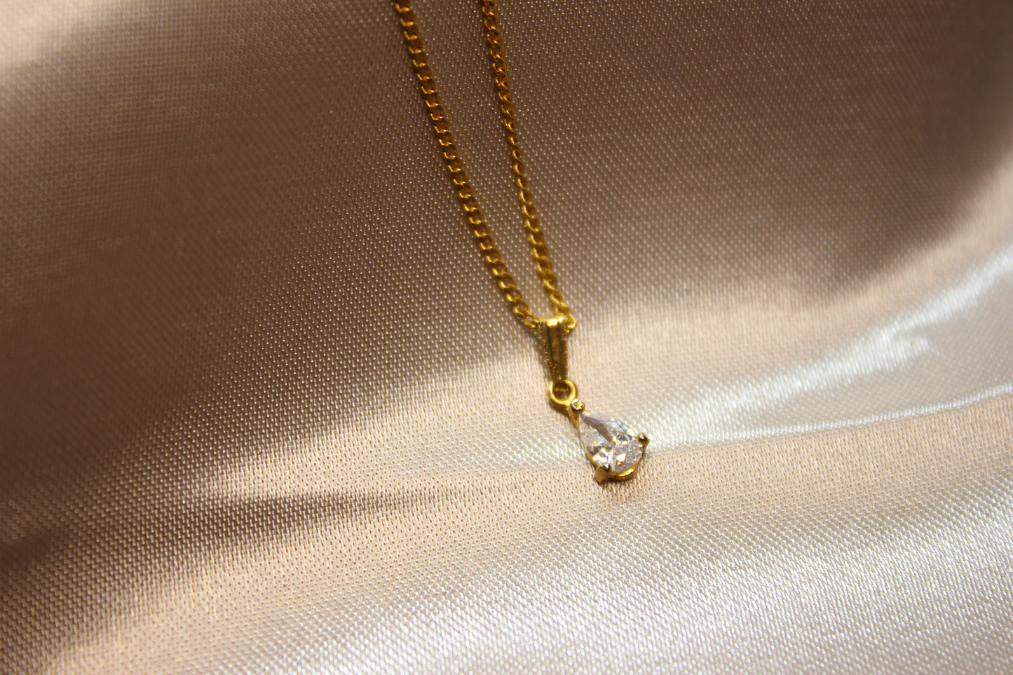 Collar Básico Gota Cristal