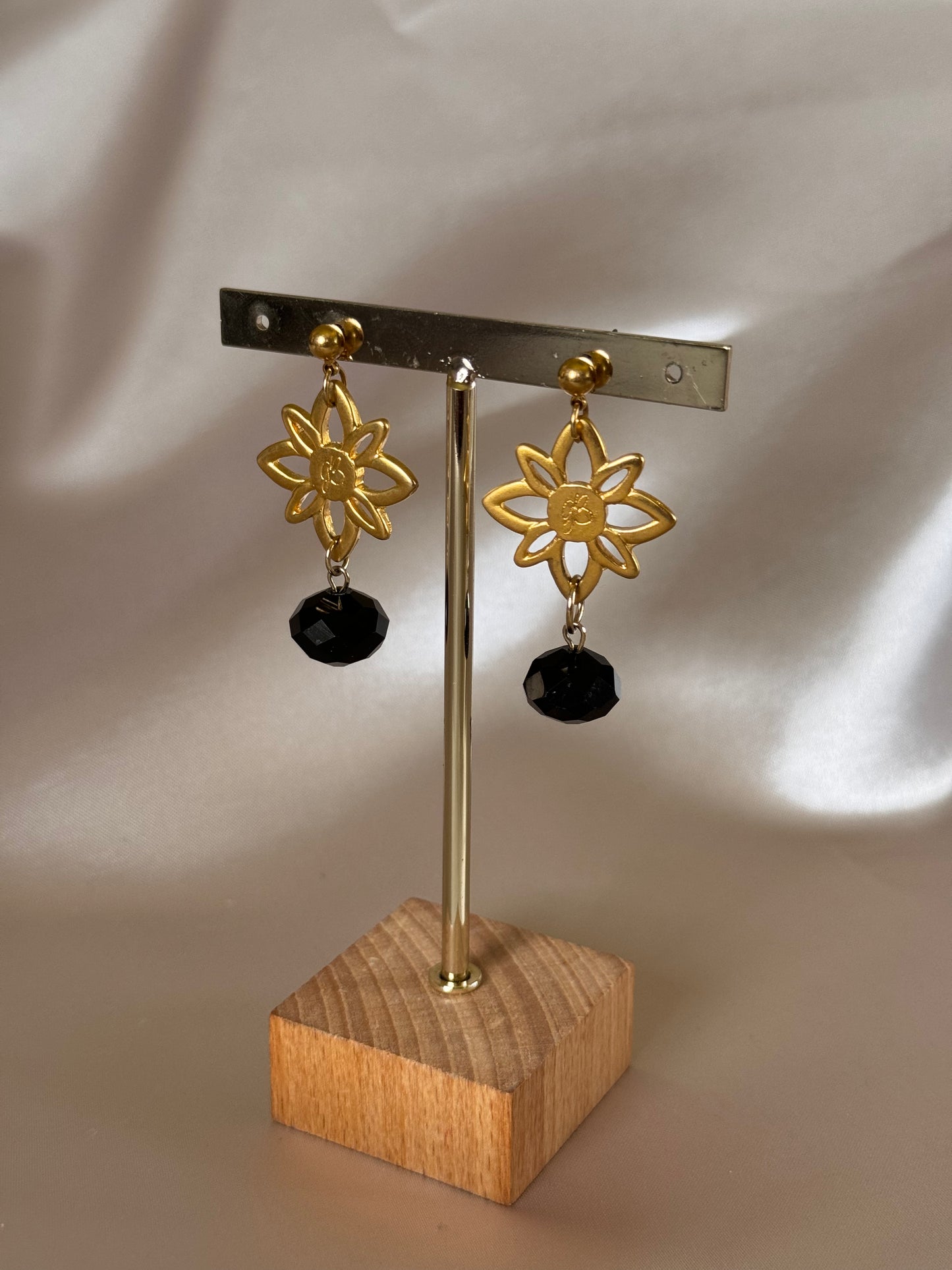 Aretes Dije GB Cristal Negro