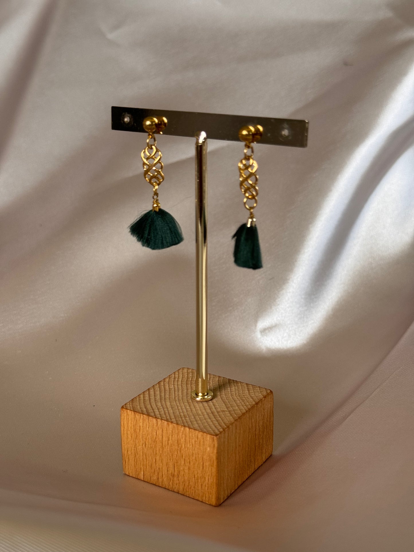 Aretes Dije Pompon Verde