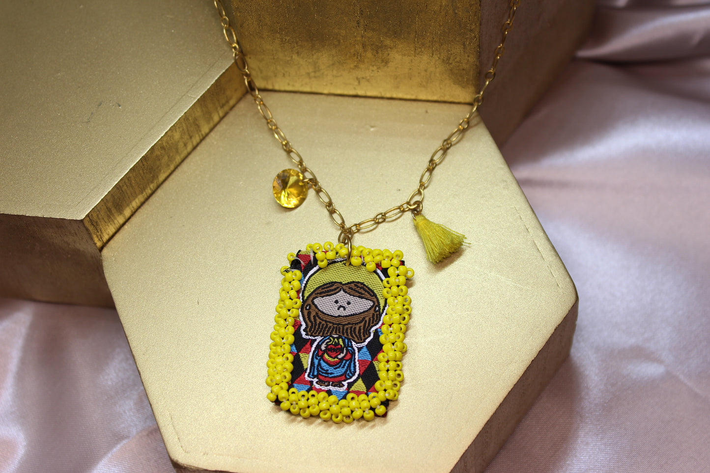 COLLAR ESCAPULARIO AMARILLO