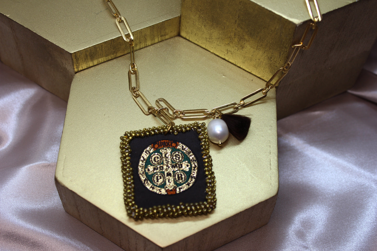 COLLAR ESCAPUARIO SB CADENA