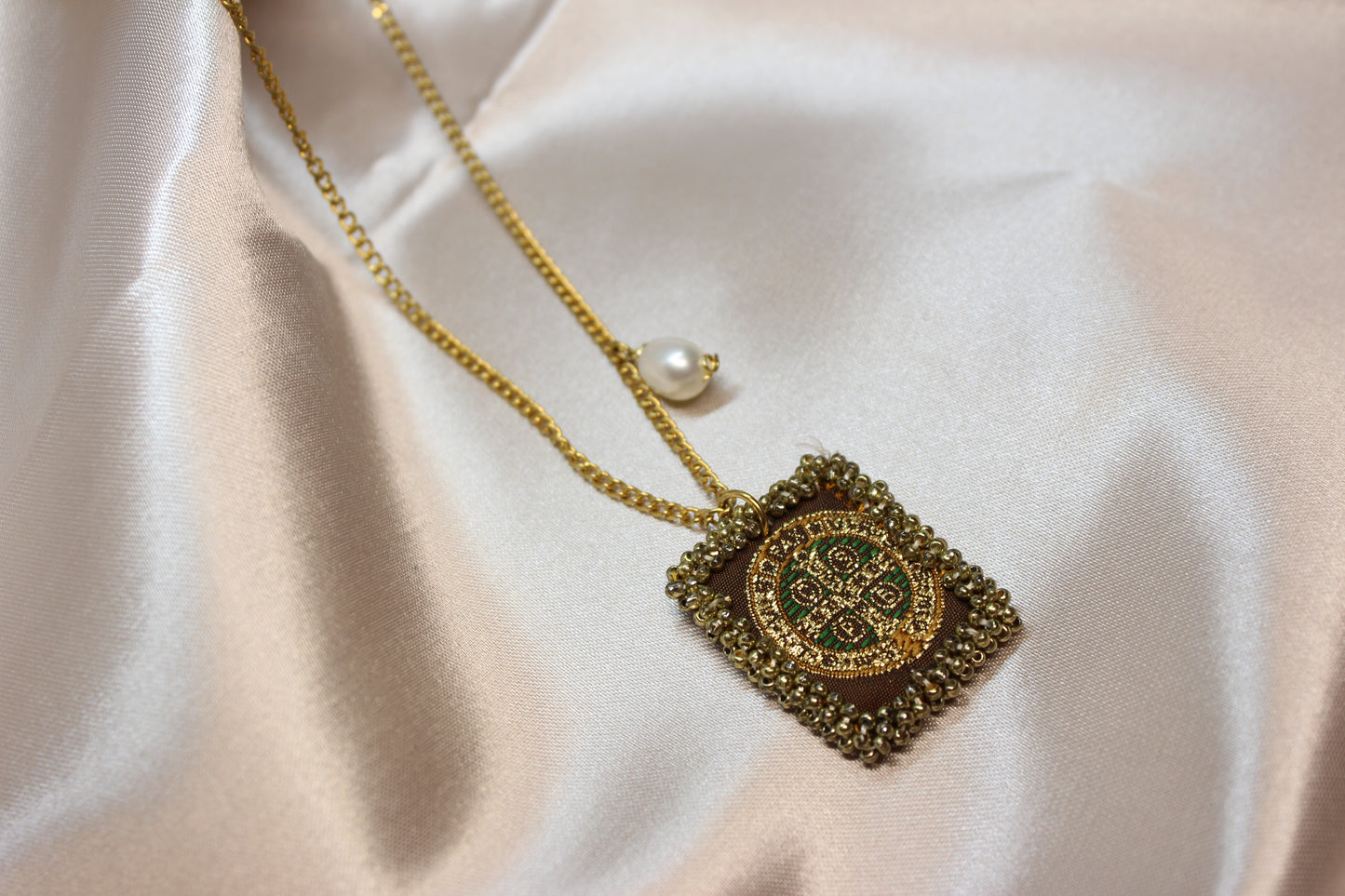 COLLAR ESCAPUARIO SB GRANDE