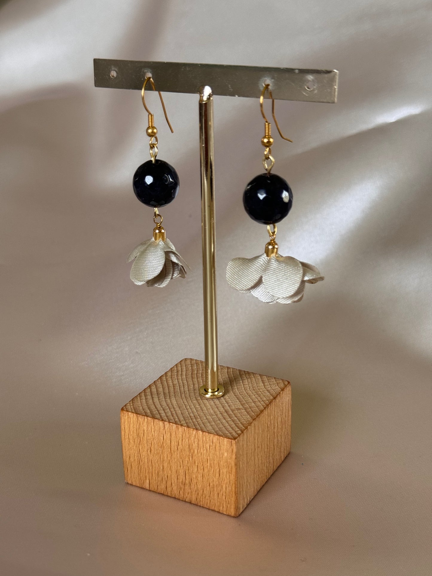 Aretes Flor con Agata Azul
