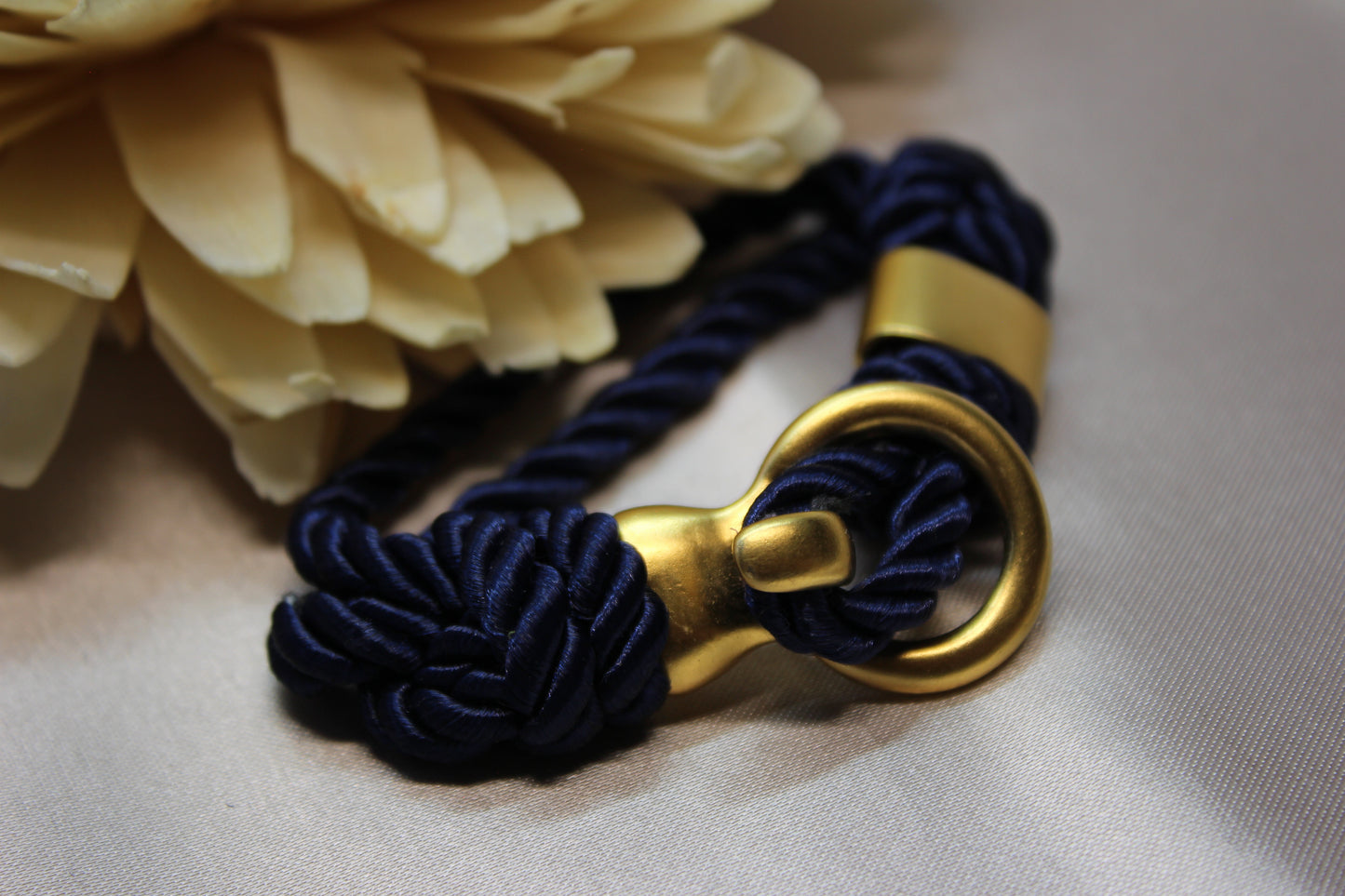 Pulsera cordón azul marino