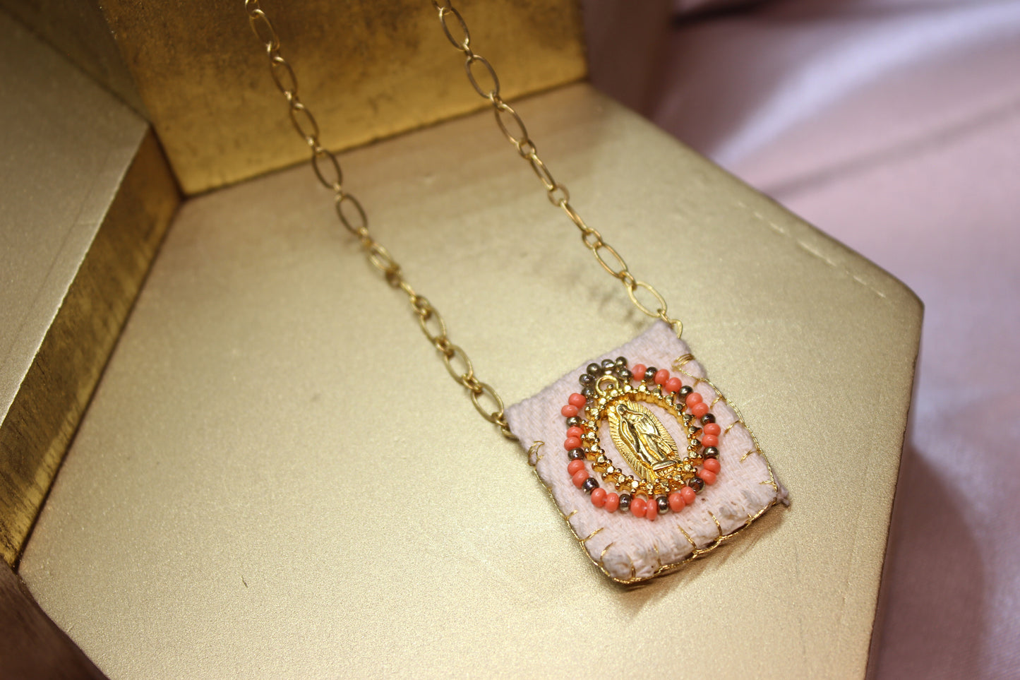 Collar Escap. V.Gpe Coral