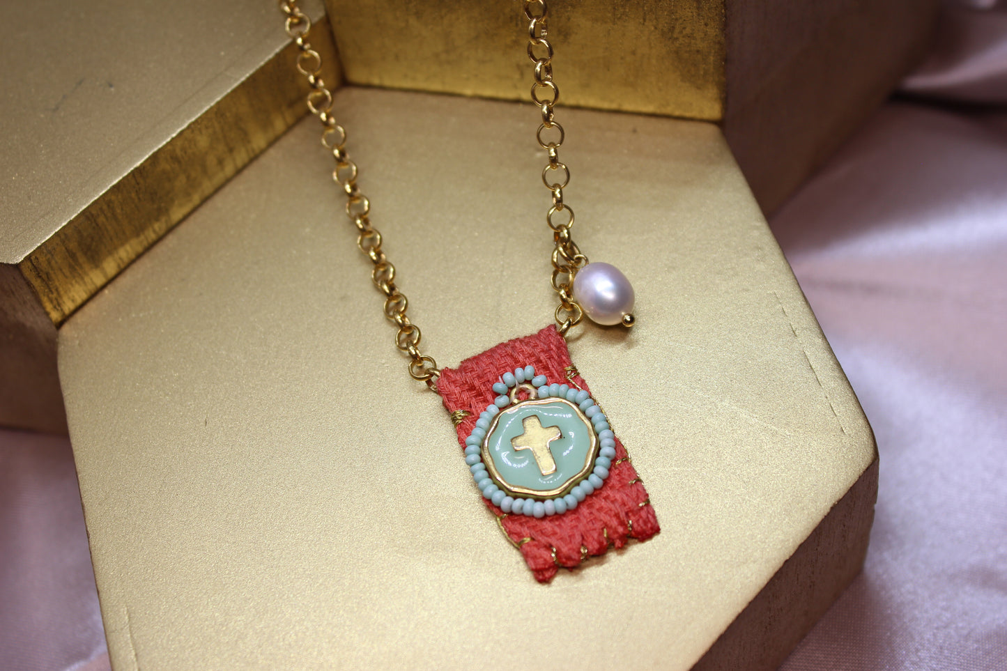 COLLAR SENCILLO CORALT