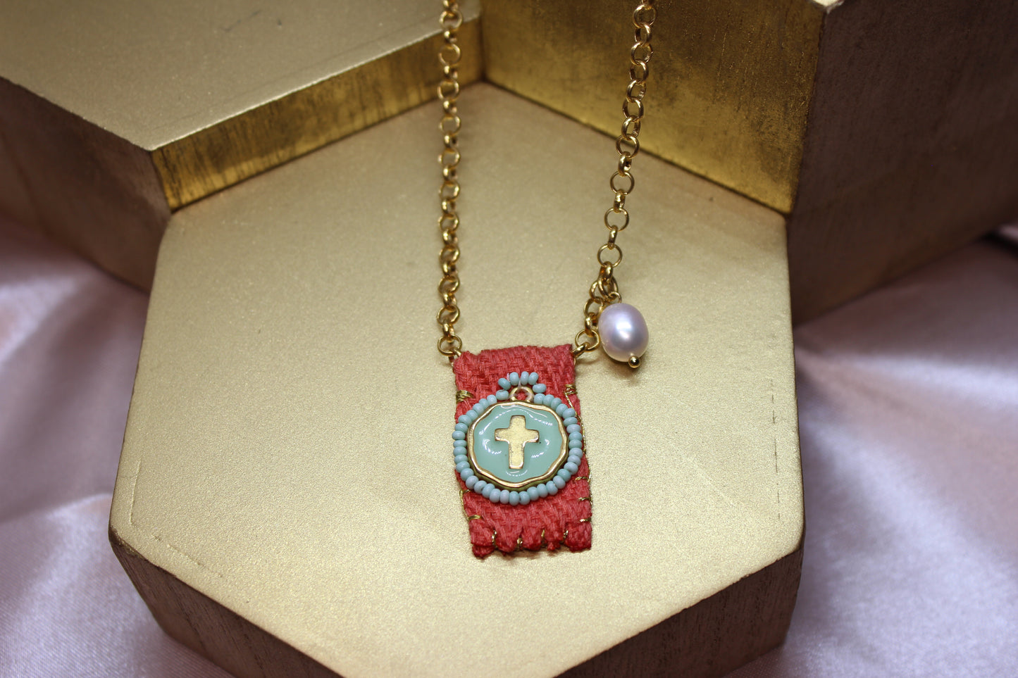 COLLAR SENCILLO CORALT