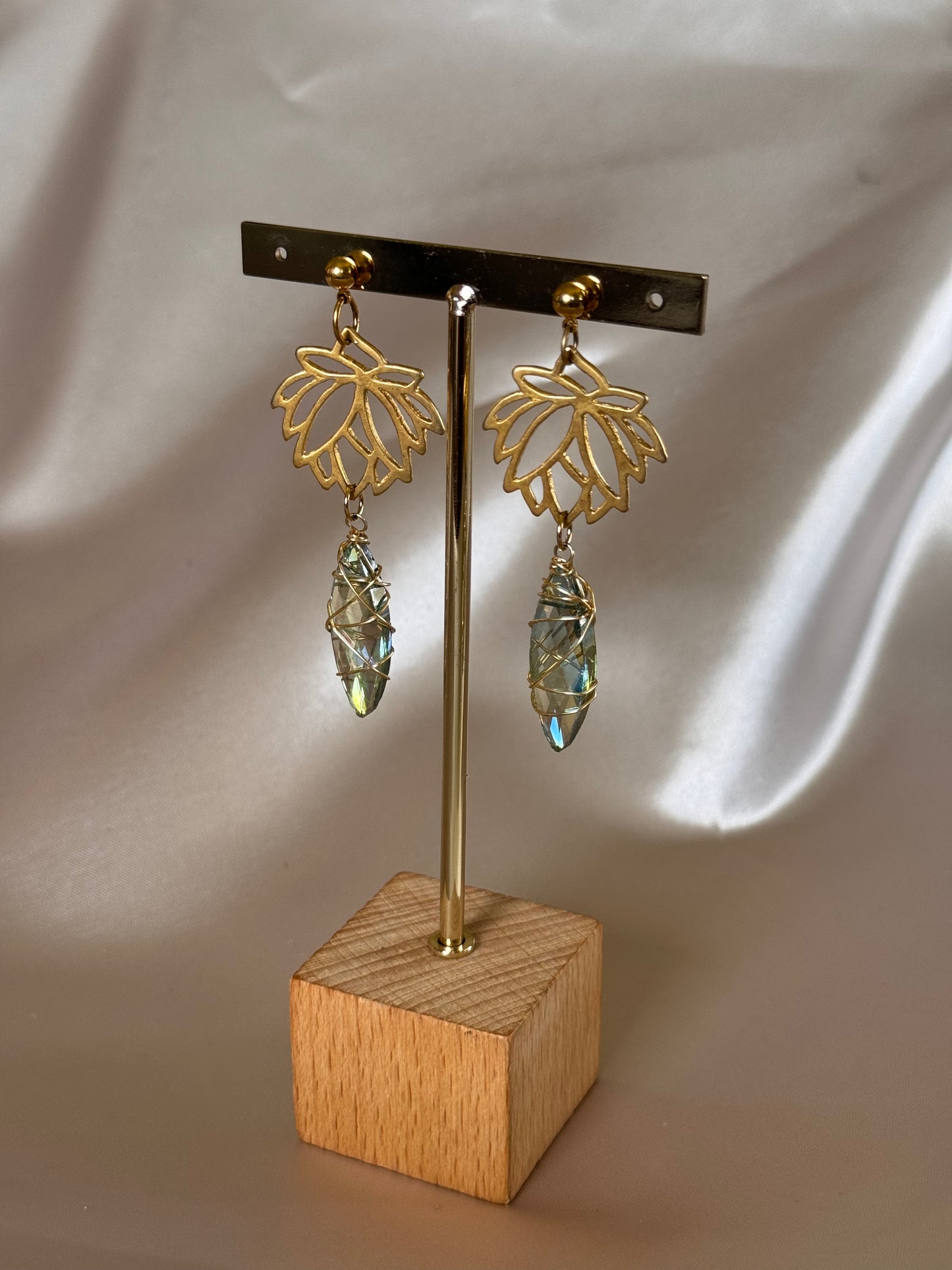 Aretes Flor Cristal Alambre
