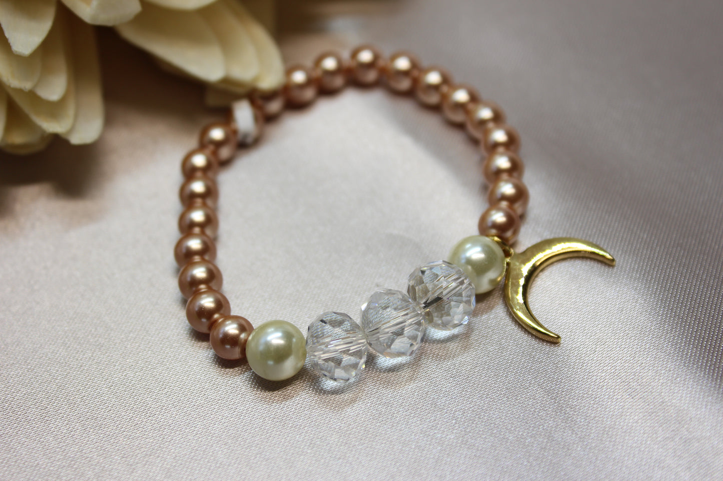Pulsera con dije luna