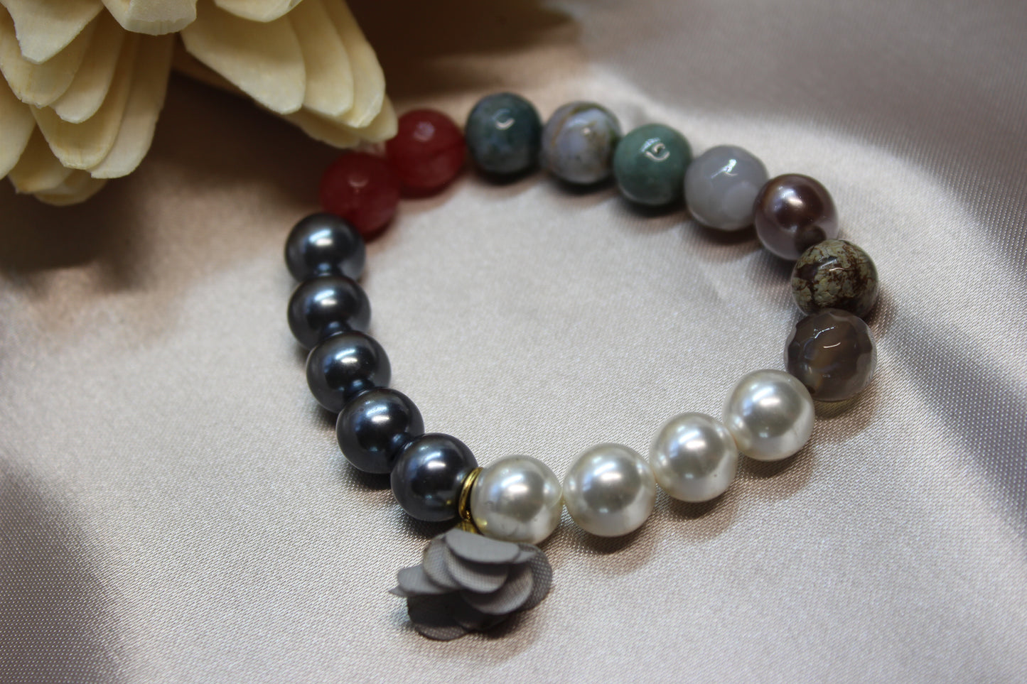 Pulsera piedras varias